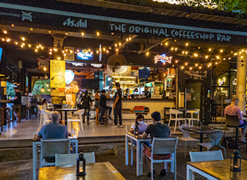 singapore/bukit-timah-nature-reserve/bar/bar-bar-black-sheep-cherry-ave