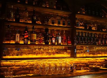 turkiye/istanbul/kadikoy/bar/wizard-pub