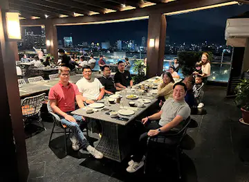 Sky Deck View Bar