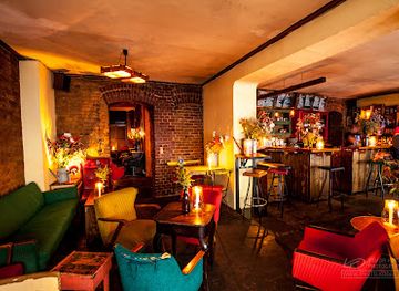 germany/berlin/kreuzberg/bar/lerchen-eulen