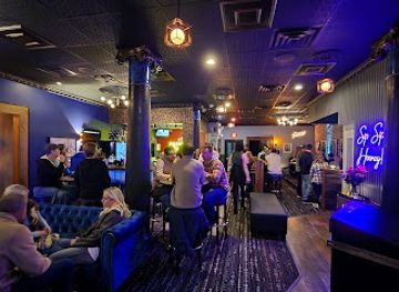 indiana/morgan-monroe-state-forest/bar/sip-cocktails-on-main