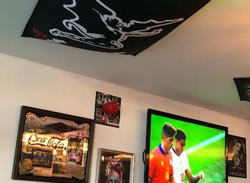 guernsey/fermain-bay/bar/the-yacht