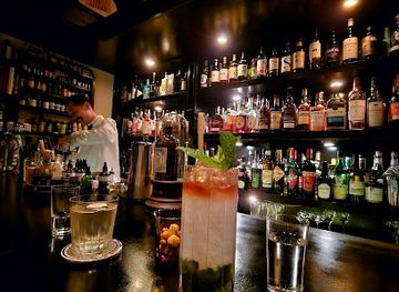 japan/tosa/bar/bar-trench