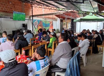 bolivia/tarija-valley/bar/patio-vikingo-tja