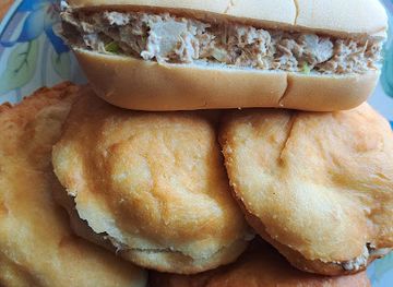 dominica/scotts-head/bar/n-d-s-royalty-bar