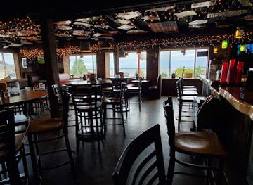 michigan/northern-michigan/bar/back-door-saloon