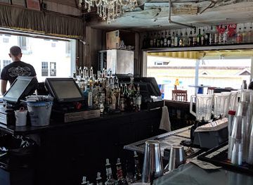 new-york/fire-island/bar/the-ice-palace