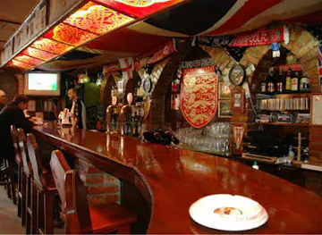 Three Lions Pub