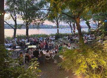 france/bordeaux-wine-region/bar/la-guinguette-chez-alriq