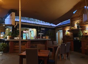 south-africa/cape-winelands/bar/the-courtyard-cafe