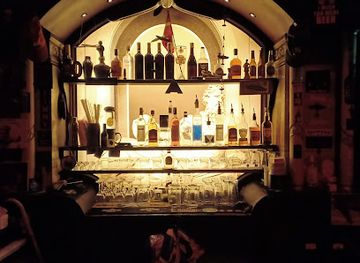 egypt/alexandria/bar/spitfire-bar