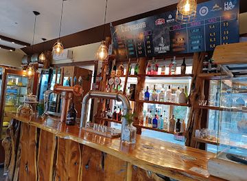 argentina/san-martin-de-los-andes/bar/la-bandurria-coffee-beer
