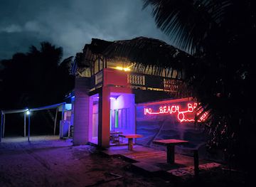 madagascar/analanjirofo/bar/imo-beach-bar