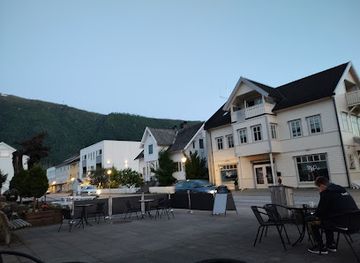 norway/sogn-og-fjordane/bar/bank-kjellaren-bar-guest-stove