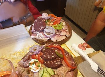 austria/semmering/bar/mostheuriger-leo-hof