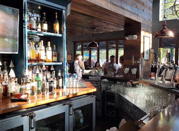 washington/southwest-washington/bar/kirwan-s-on-the-wharf