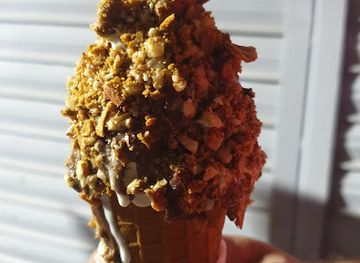 pakistan/faisalabad/bar/jolly-crown