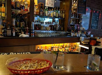 california/oakland/rockridge/bar/the-graduate