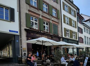 switzerland/basel/old-town/bar/spale-bar