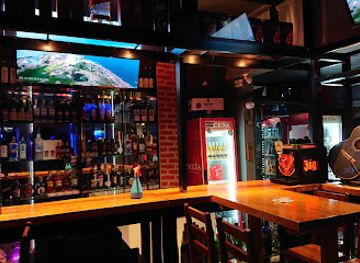 bolivia/santa-cruz-de-la-sierra/bar/little-pub-karoake