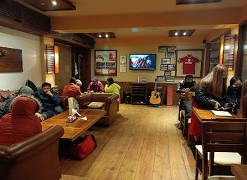 india/shillong/laitumkhrah/bar/cafe-shillong