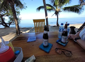 belize/coastal-plains/bar/mango-s-beachfront-bar-hopkins-sittee-point