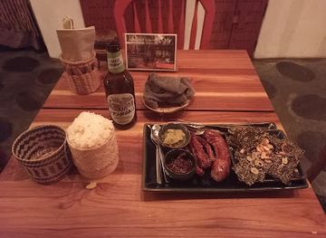 laos/southern-laos/bar/dientes-sabai