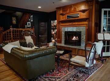 new-hampshire/white-mountains-national-forest/bar/alpine-tavern-at-the-wentworth