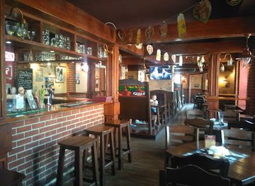 poland/roztocze/bar/burgery-i-pizza-zamosc-piwiarnia-warka