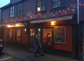 faroe-islands/gota/bar/toscana