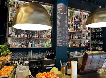 Marais Wine and Cocktails