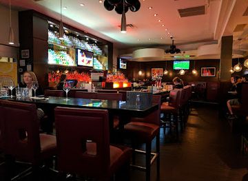 canada/edmonton-capital-region/bar/moxies-saskatoon-restaurant