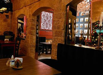 lebanon/batroun-coast/bar/cheers-cousin-mike