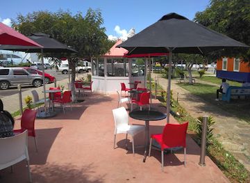 mozambique/makonde-plateau/bar/xima-bar