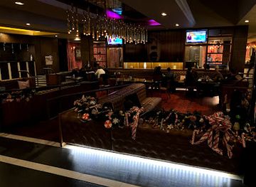 california/palm-springs/old-las-palmas/bar/the-kitchen-pink-flamingo-lounge