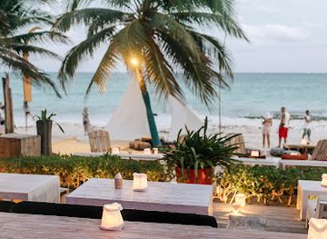 mexico/playa-del-carmen/coco-beach/bar/inti-beach