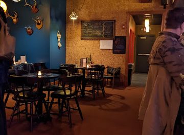 nebraska/omaha/bar/the-trap-room