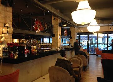 albania/malesia/bar/black-pearl-lounge-bar