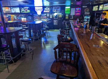 illinois/shawnee-national-forest/bar/the-cellar