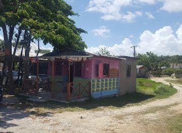 jamaica/savanna-la-mar/bar/j-s-tranquility-bar-lounge