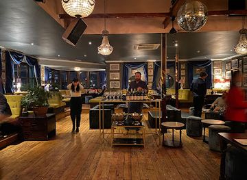 south-africa/kalahari/bar/harringtons-cocktail-lounge