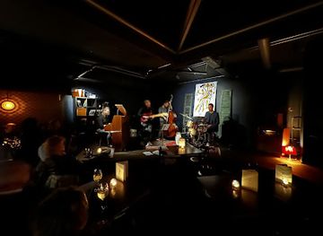 switzerland/zug/bar/hiden-harlekin-jazz-kissa