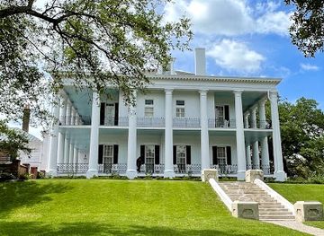 mississippi/natchez-national-historical-park/bar/castle-restaurant-pub
