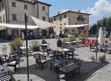 italy/casentino/bar/le-logge-del-tarlati