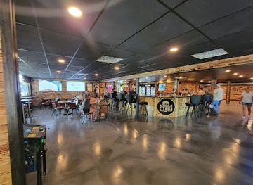 illinois/shawnee-national-forest/bar/e-town-tap