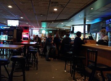 minnesota/central-lakes-region/bar/third-base-bar