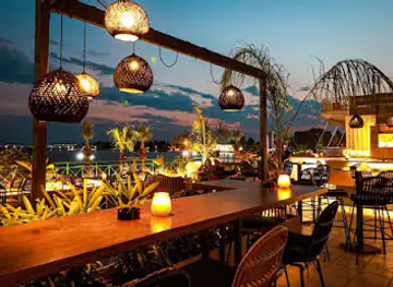 Nemesis, Cocktail Roof Bar