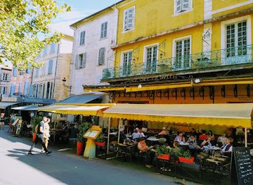 france/camargue/bar/bar-du-marche-arles