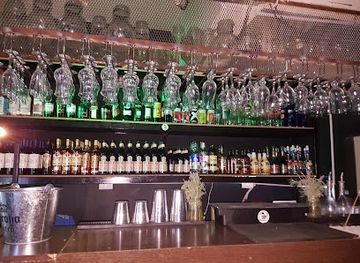 argentina/mendoza/godoy-cruz/bar/what-is-resto-bar
