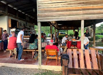 belize/central-belize/bar/the-bluffs